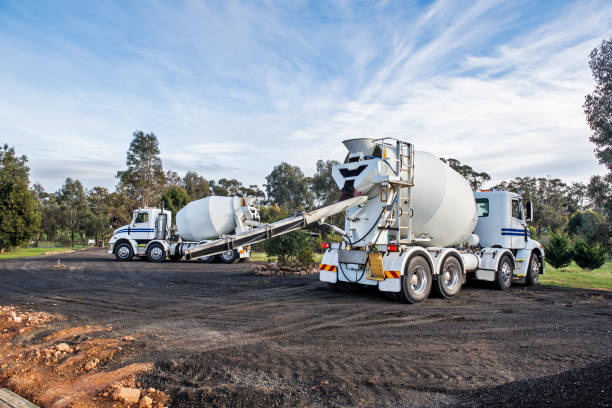 Best Custom Concrete Contractor  in Coalinga, CA